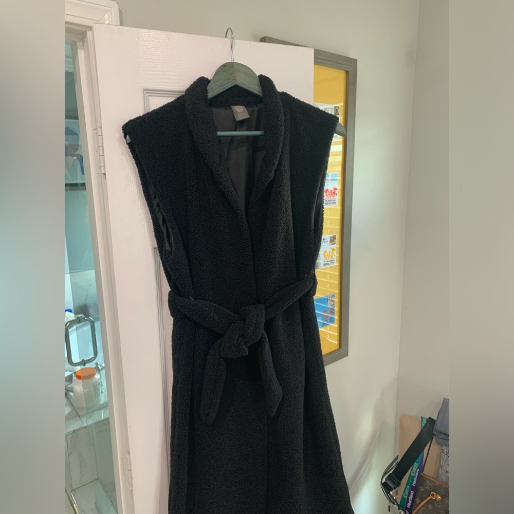 Ladies Vince Camuto vest